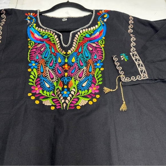 Mexican artesanal Embroidered Black Women's Top size L - Picture 7 of 8